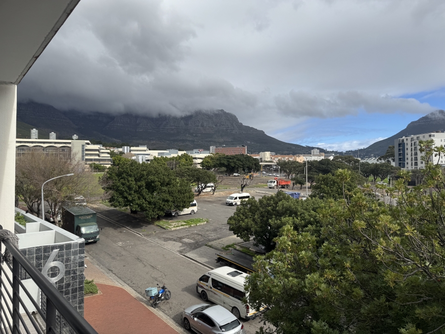 1 Bedroom Property for Sale in Cape Town City Centre Western Cape